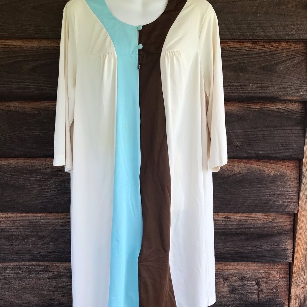VINTAGE Shadow Line Thin Nylon Nightgown Large 60’s Mod Mid Sleeve Midzip